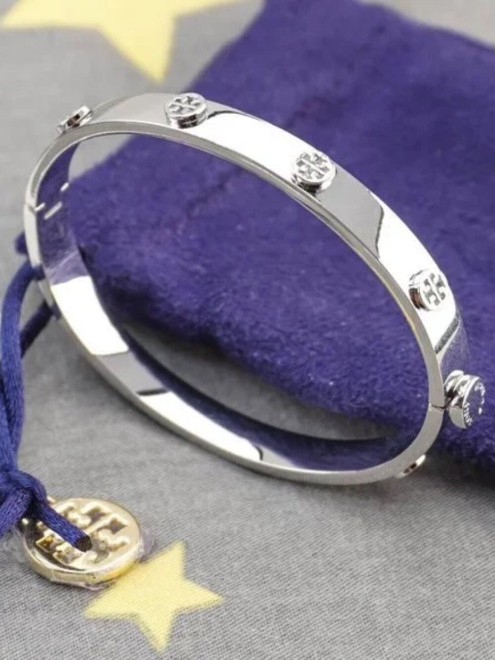 Tory Burch Miller Stud 7mm Bracelet in Silver (Brand New) Medium
